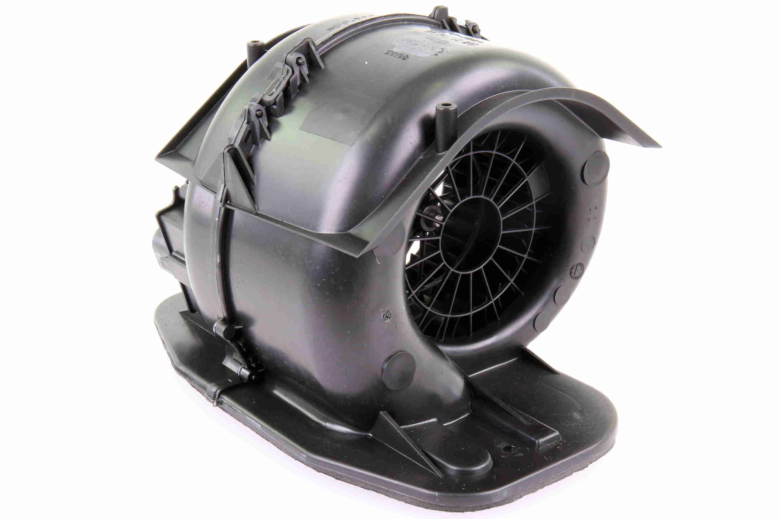 Vemo Ventilator aircocondensor V46-03-1382