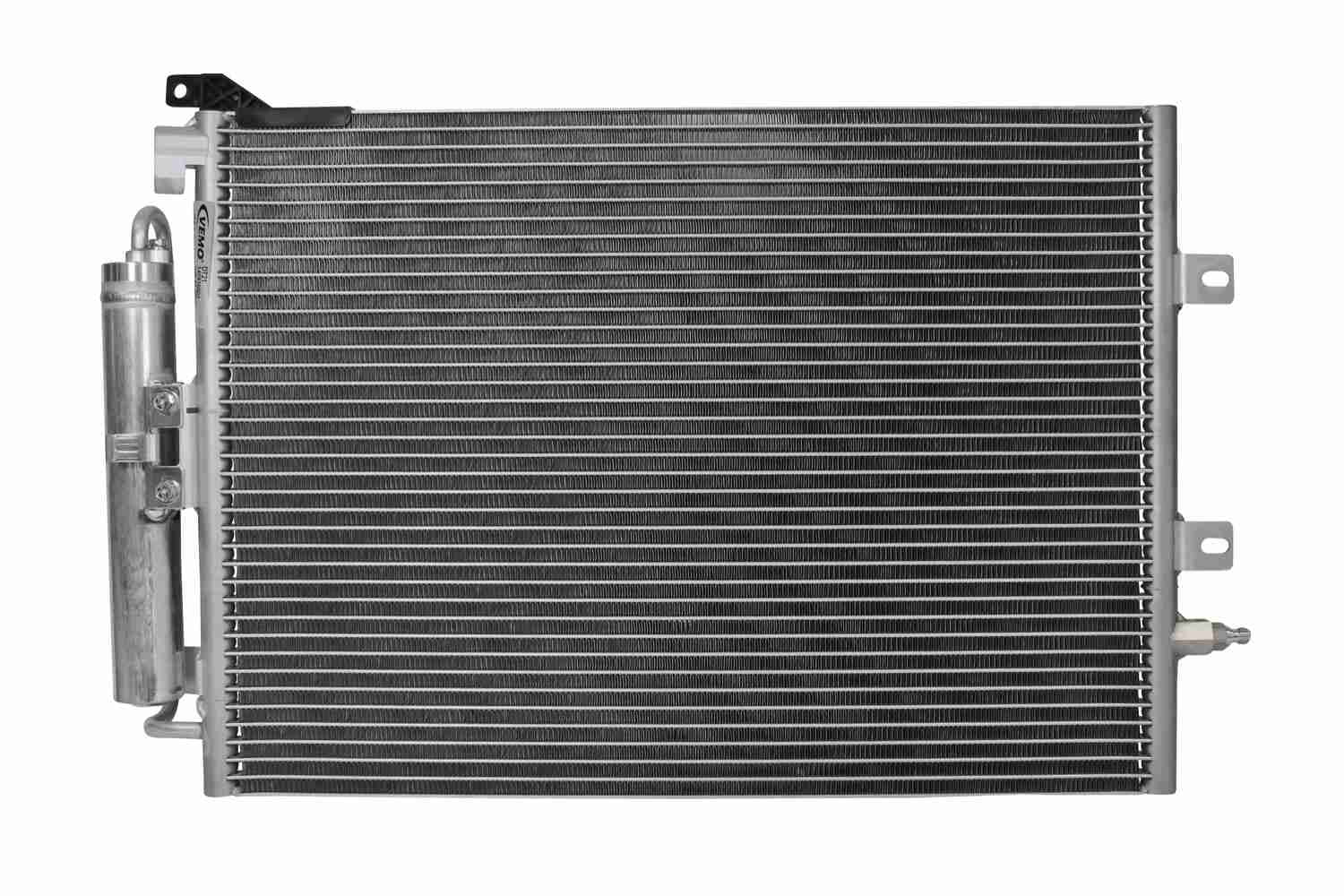 Vemo Airco condensor V46-62-0024