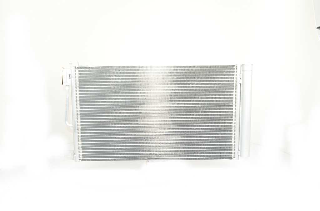 BSG Airco condensor BSG 65-525-018